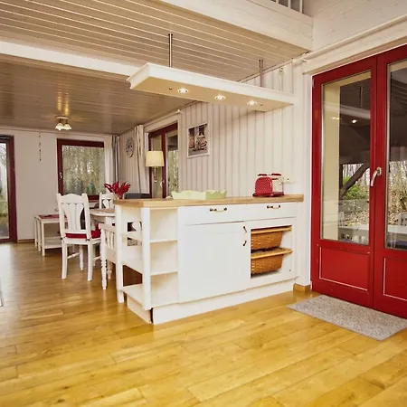 Idyllische Lage, Eigene Fasssauna, Kamin Und Terrasse - Ferienhaus Rotkaeppchen